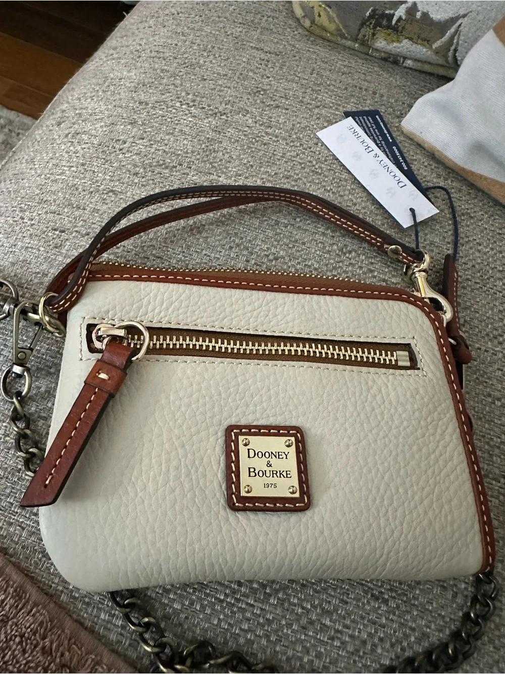 Dooney & Bourke Pebble Grain Camera Zip Crossbody Wristlet Bone Cream ZR120